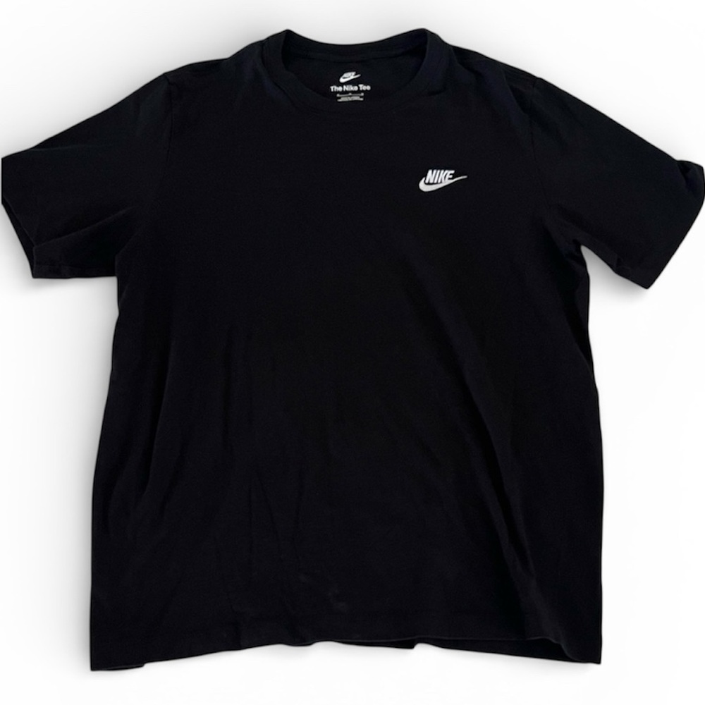 Nike Men's Classic Club Swoosh Black Tee Shirt M